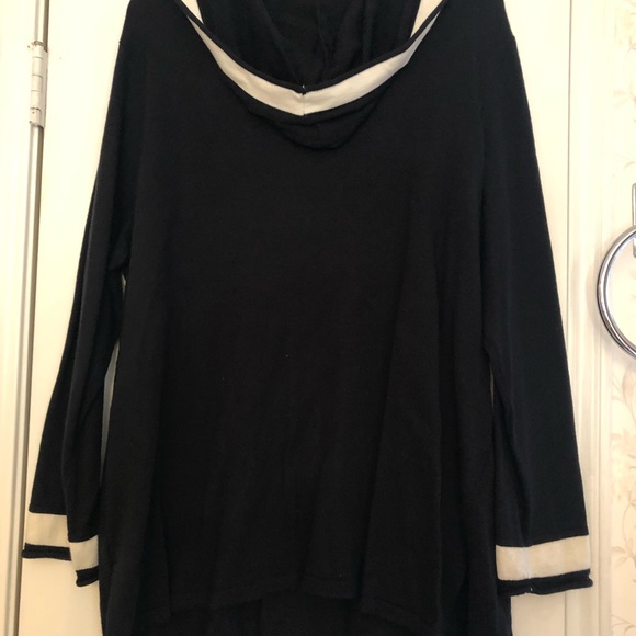 Michael Kors Sweater - Picture 2 of 3